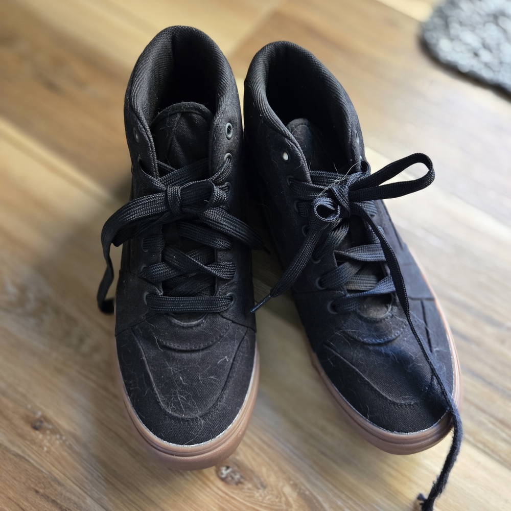 No Boundaries Black and Brown High-Top Sneakers